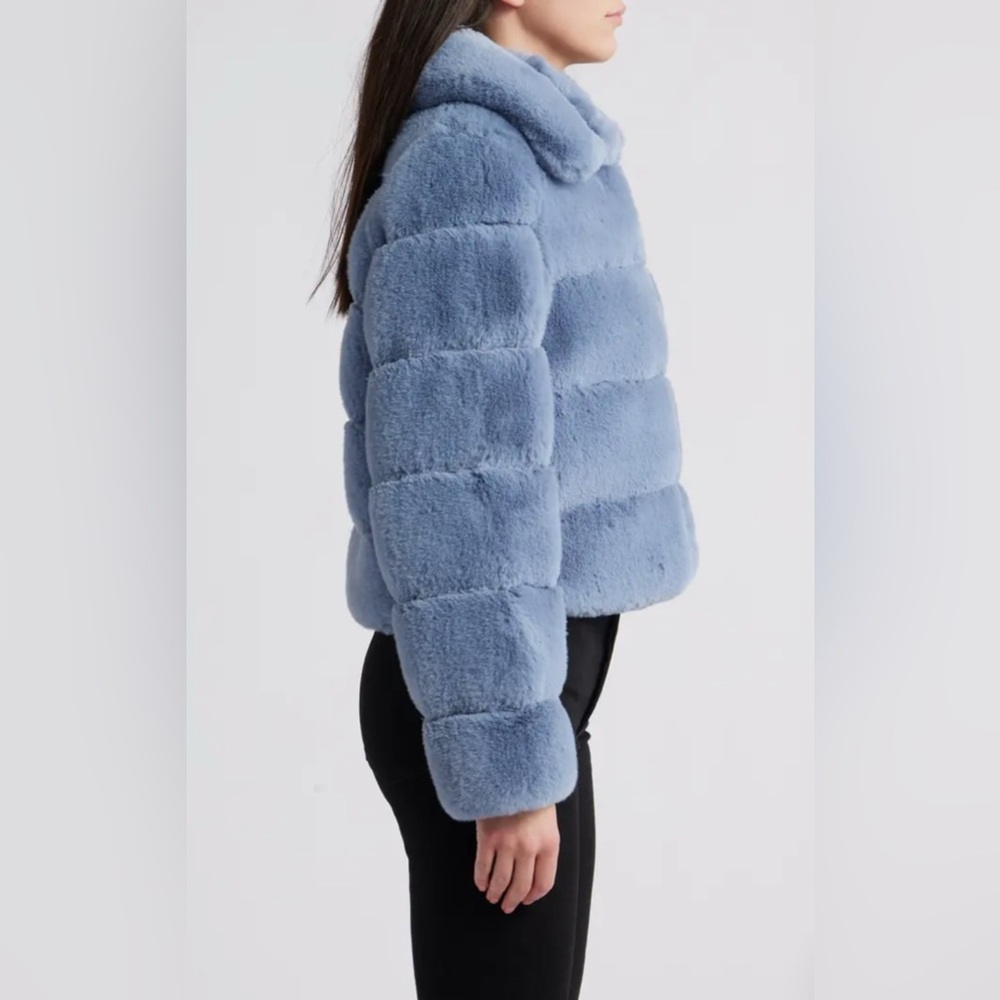 BCBGMaxAzria Vegan Teddy Luxury Scandi Girl Coat Jacket Misty Blue size M - Picture 2 of 8